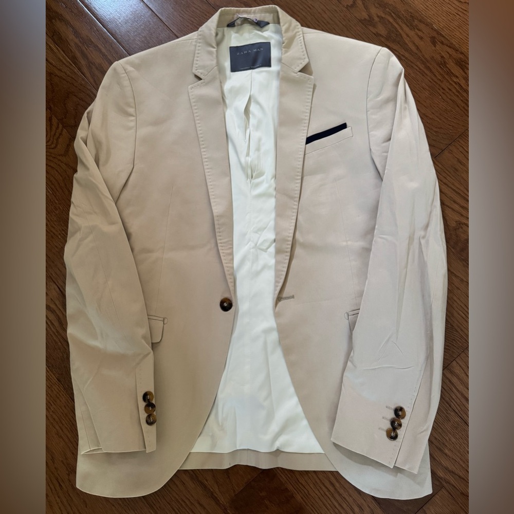 Zara Man Beige Blazer with Dark Details